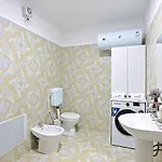 The Art Tower- 1br, Balcony View, Office,pc