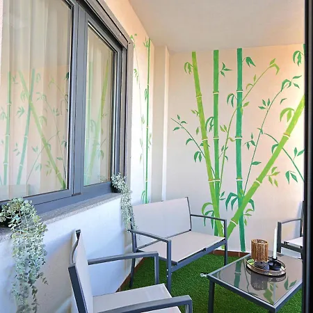 The Art Tower- 1br, Balcony View, Office,pc アパート ドゥラス